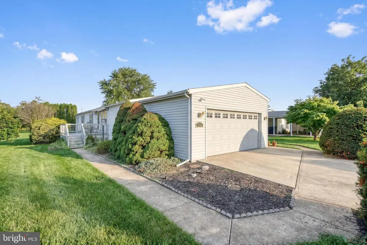 218 W Spruce St, Palmyra, PA 17078 - #1
