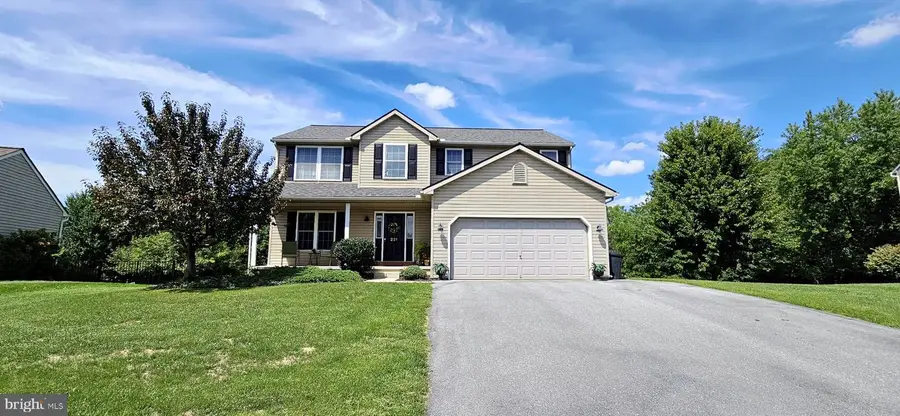 221 S Broad St, Jonestown, PA 17038 - #2