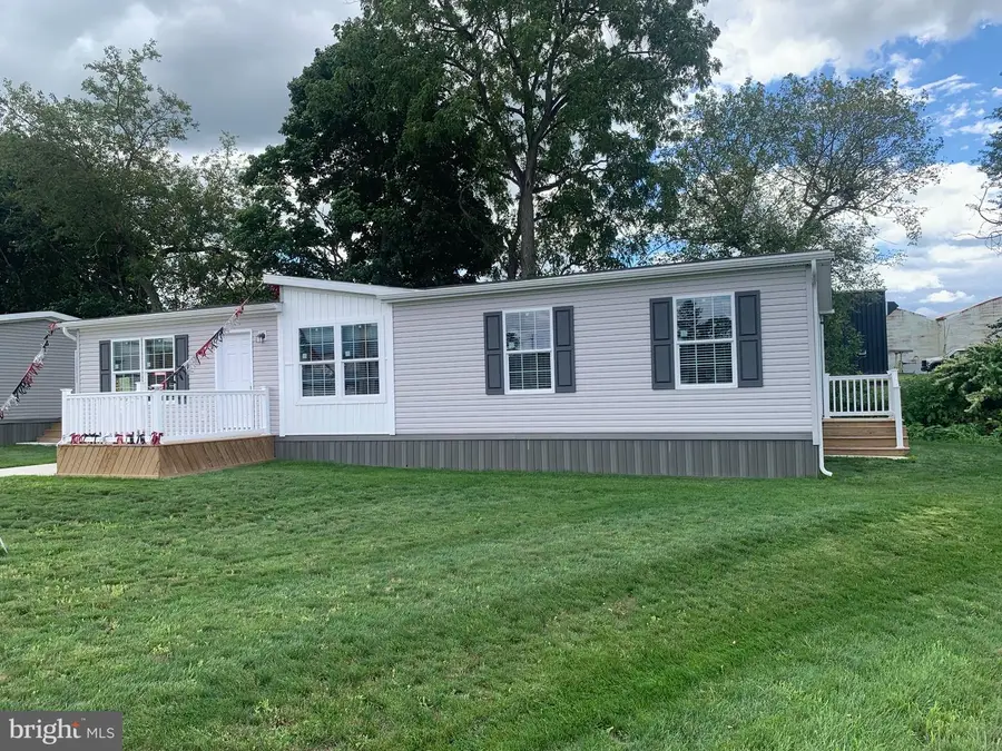 30 W Willow St, Palmyra, PA 17078 - #2