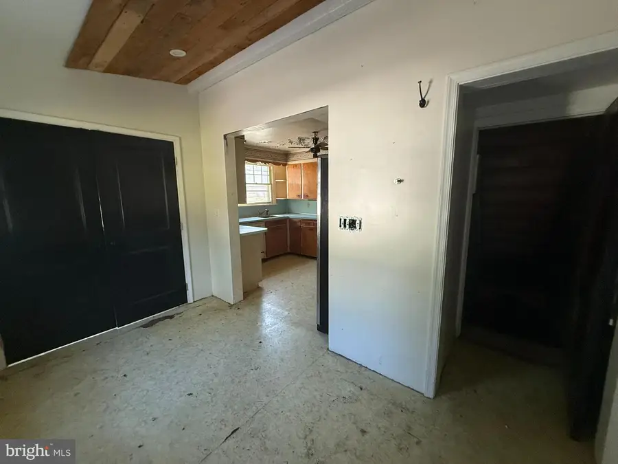 1295 Colebrook Rd, Lebanon, PA 17042 - #2