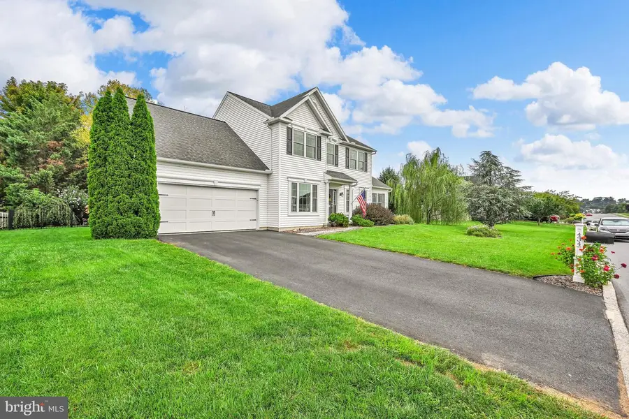 434 Sweetwater Dr, Palmyra, PA 17078 - #3