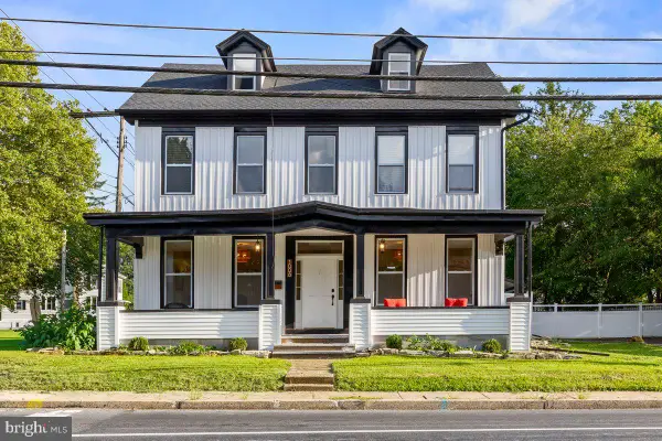 1006 Colebrook Rd, LEBANON, PA 17042