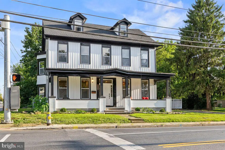 1006 Colebrook Rd, Lebanon, PA 17042 - #2