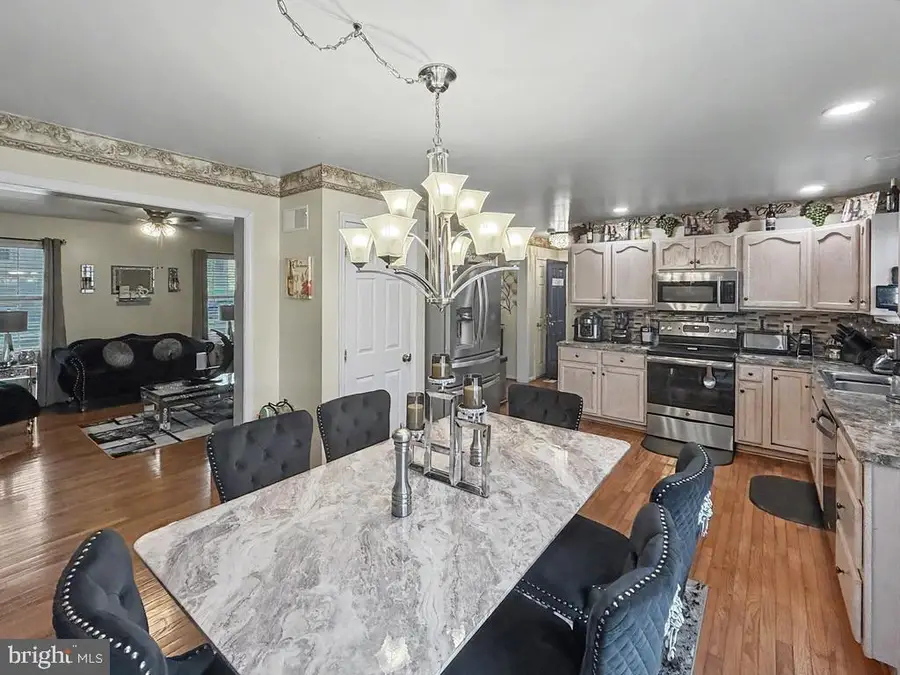 1144 Hunters Chase Ln, Lebanon, PA 17046 - #3