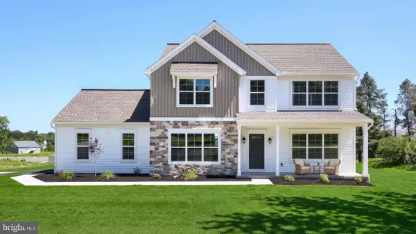 828 Kimmerlings Rd, LEBANON, PA 17046