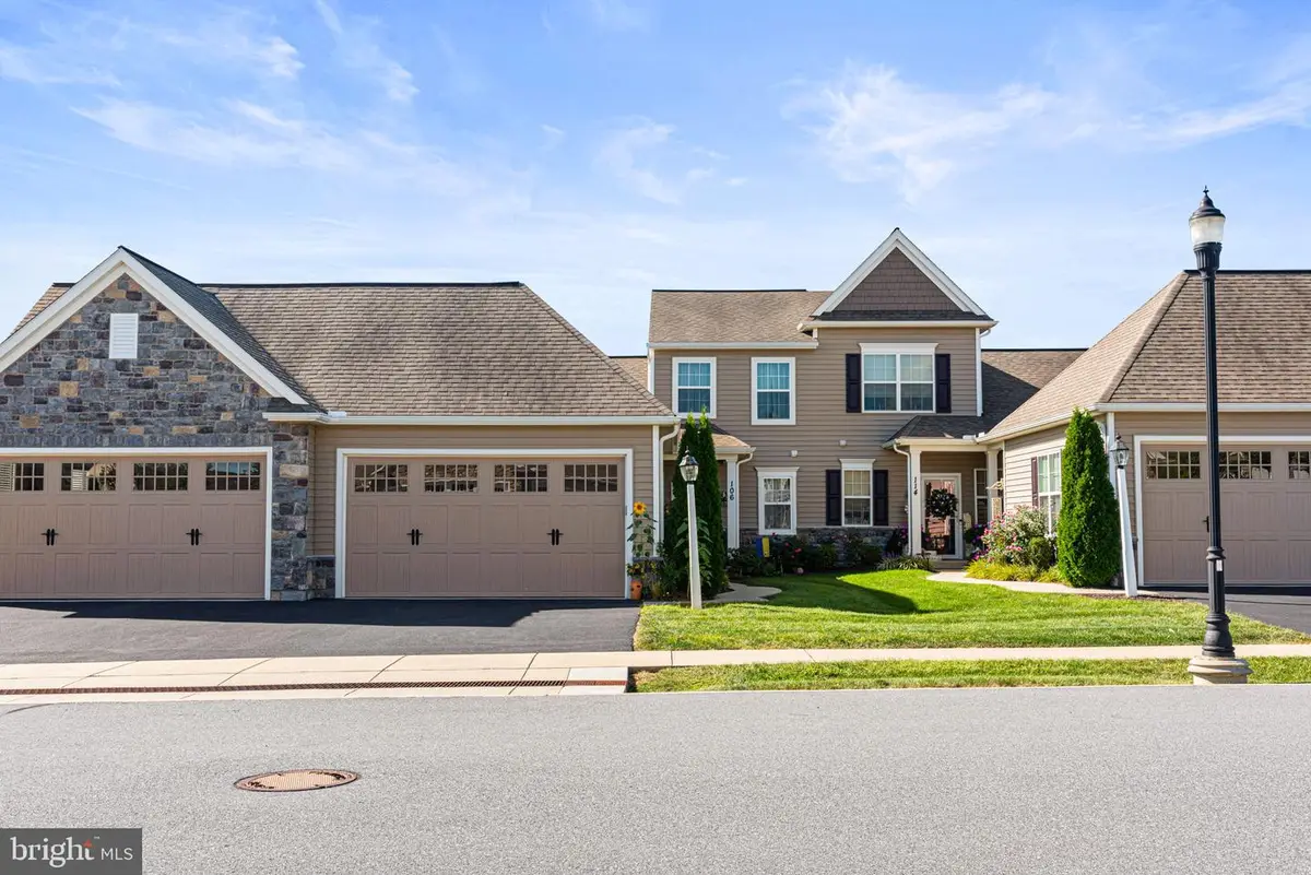 106 S Village Cir, Palmyra, PA 17078 - #1