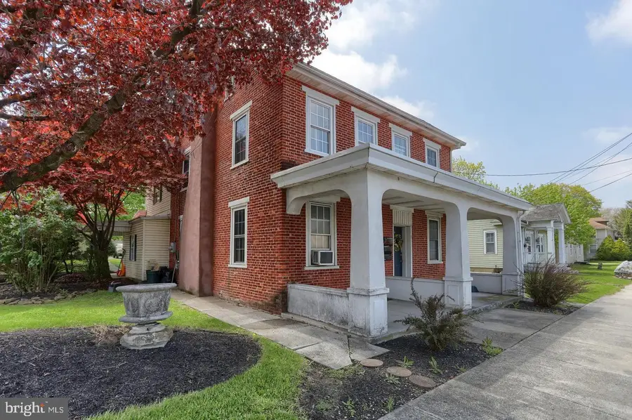 702 W Main St, Palmyra, PA 17078 - #3