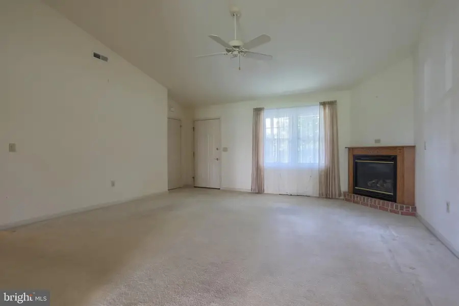 124 Arbor Dr, Myerstown, PA 17067 - #3