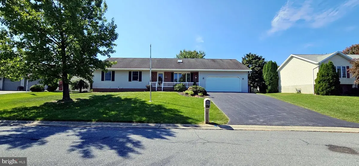 613 Richfield Dr, Lebanon, PA 17042 - #1