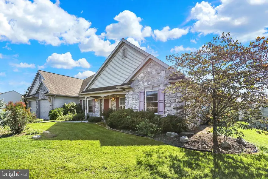 856 Walnut Crest Dr, Lebanon, PA 17046 - #2