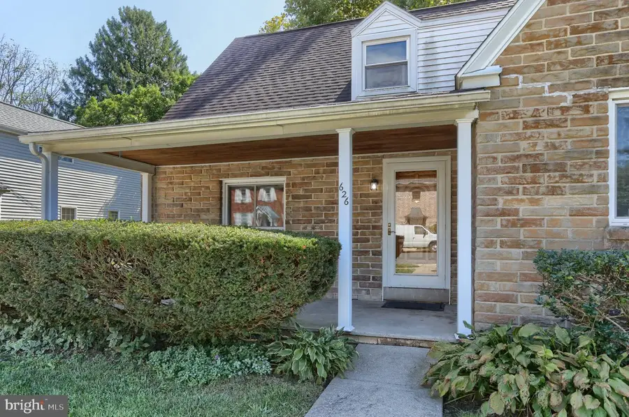 626 Maple St, Annville, PA 17003 - #2