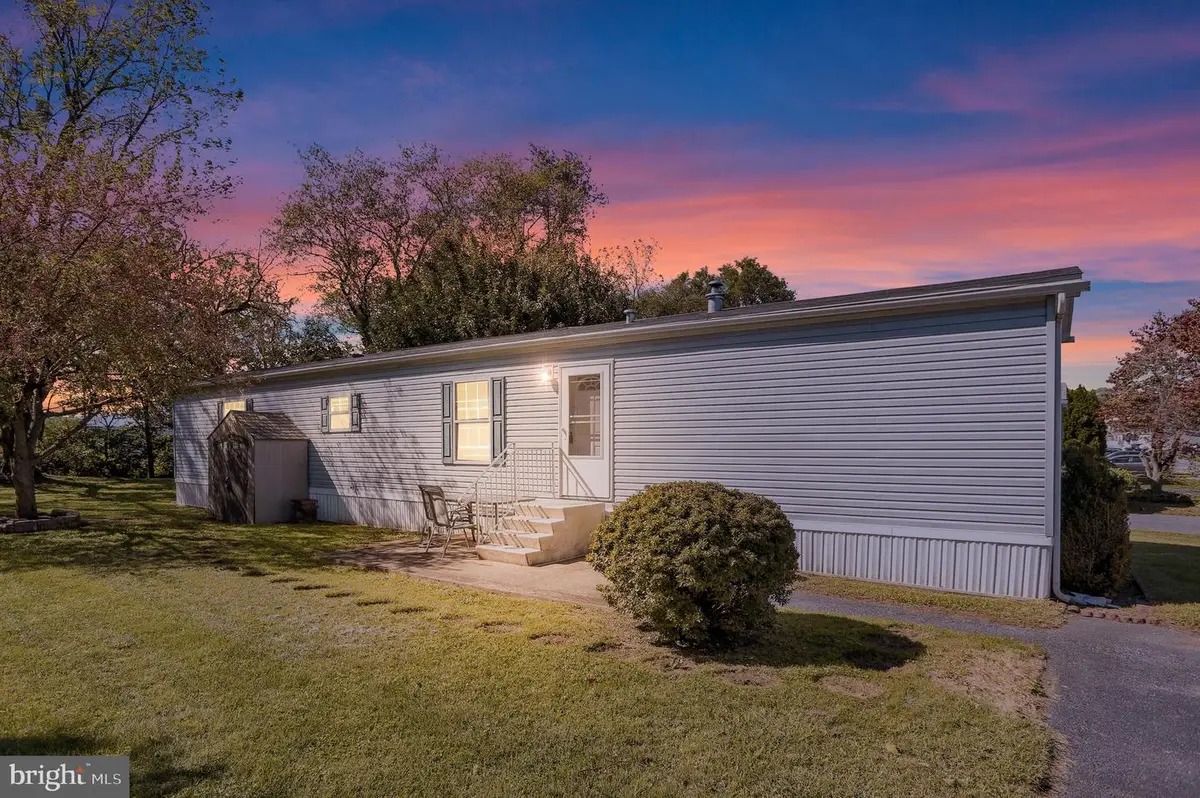 110 Northcrest Acrs, Lebanon, PA 17046 - #1