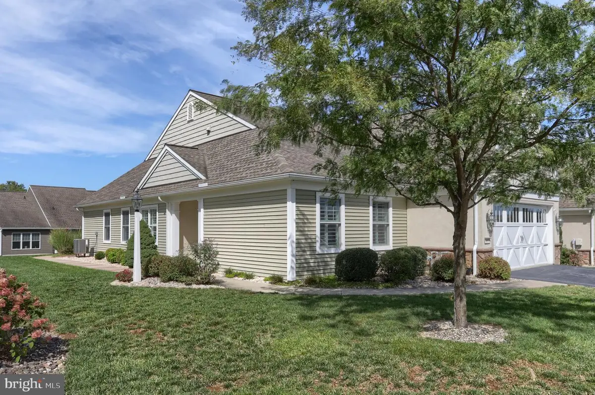 1057 Villa Dr, Lebanon, PA 17042 - #1