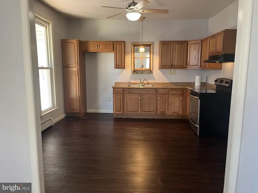 537 W Main St, Myerstown, PA 17067 - #2