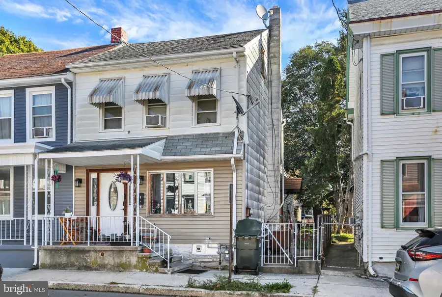 260 S 5th St, Lebanon, PA 17042 - #2