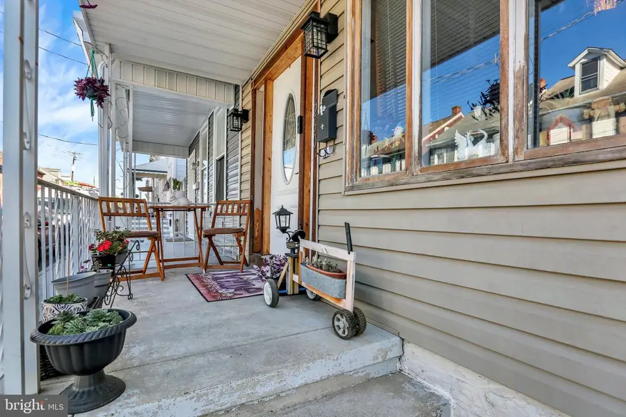 260 S 5th St, Lebanon, PA 17042 - #3