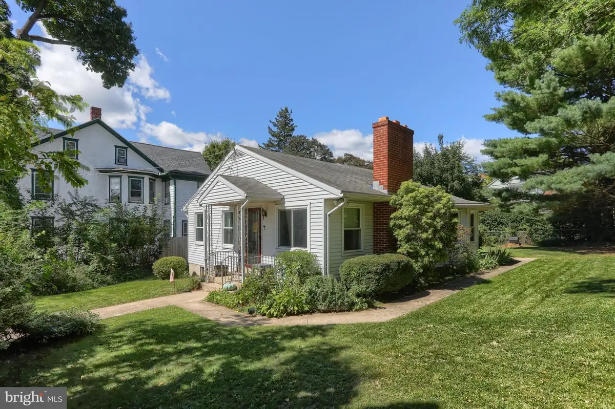 105 Locust St, Lebanon, PA 17042 - #1