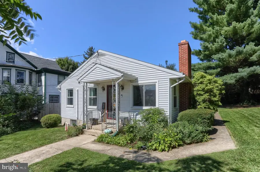 105 Locust St, Lebanon, PA 17042 - #2