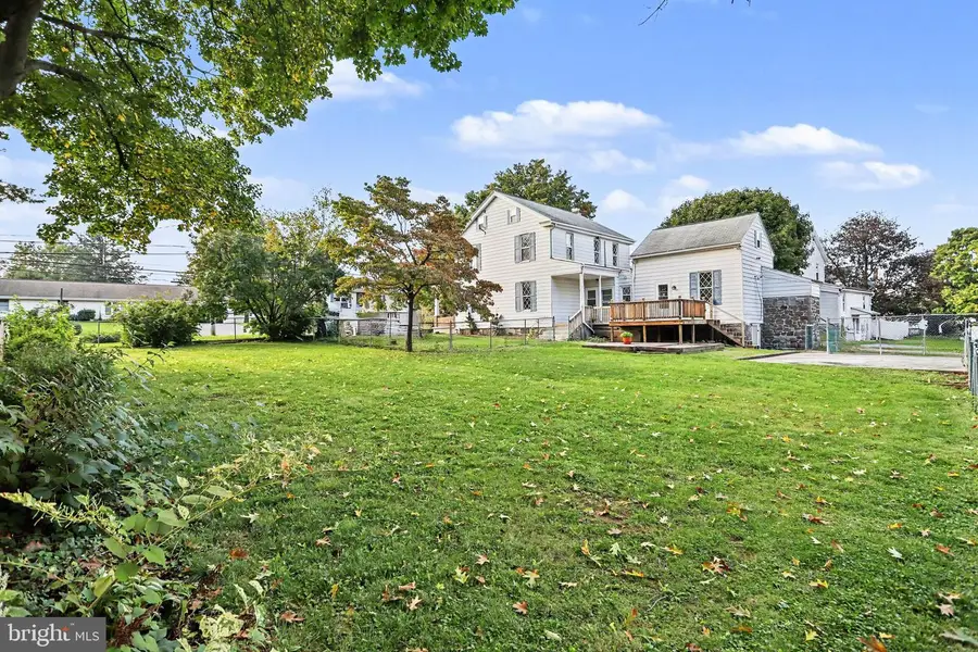 140 Schoolhouse Rd, Palmyra, PA 17078 - #2