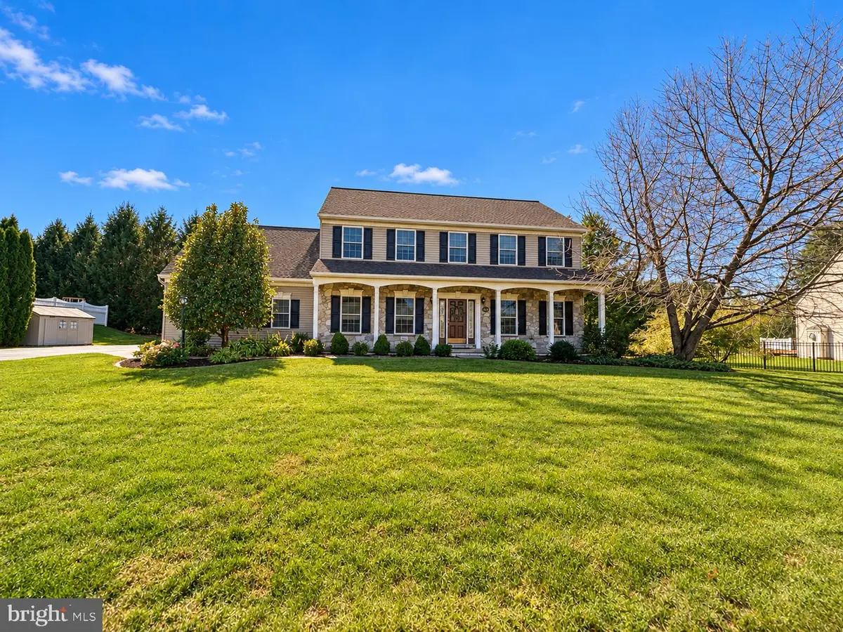 502 Stonebridge Dr, Lebanon, PA 17042 - #1
