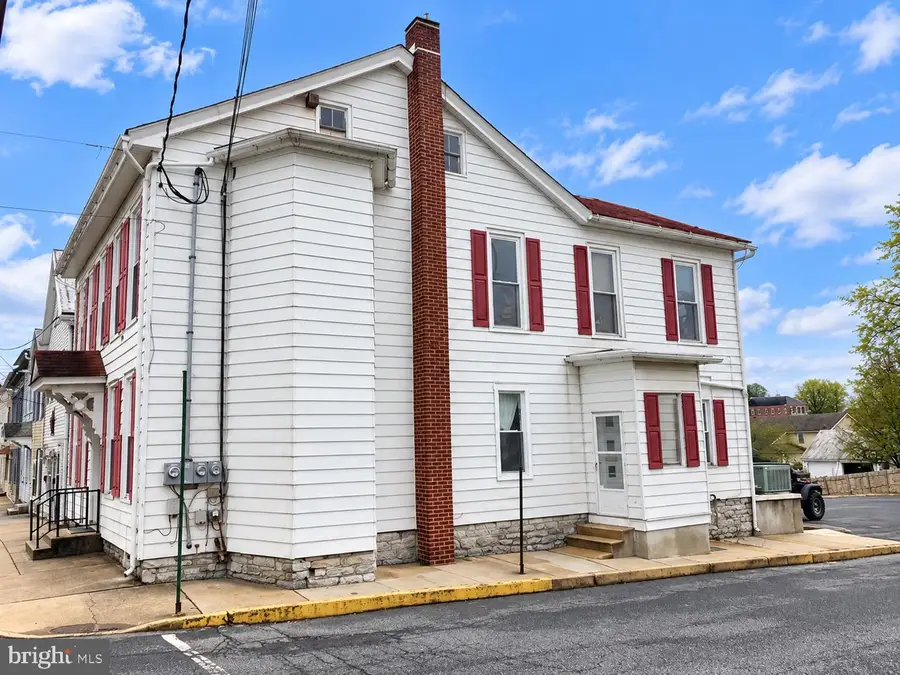 152 W Main Ave, Myerstown, PA 17067 - #2