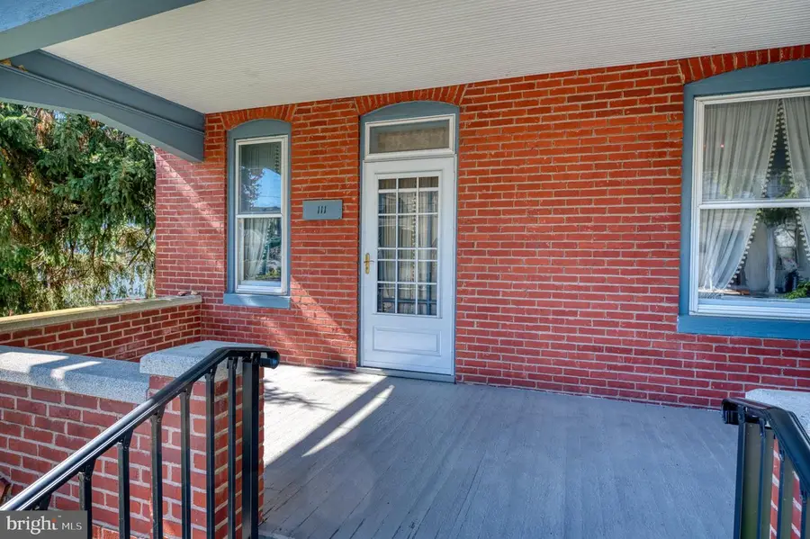 111 N Lancaster Ave, Schaefferstown, PA 17088 - #2