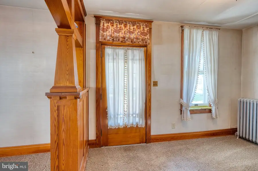 111 N Lancaster Ave, Schaefferstown, PA 17088 - #3