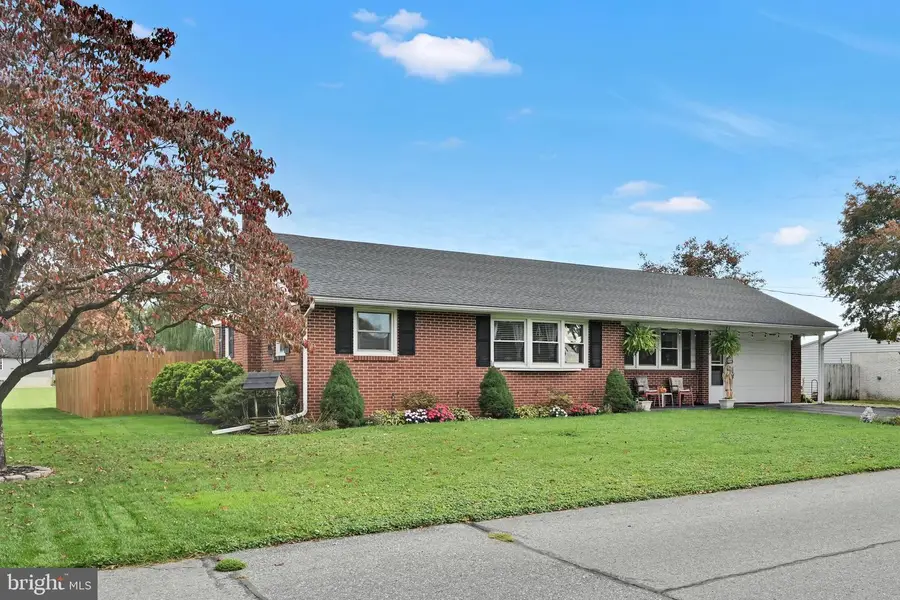 112 Phillip Dr, Myerstown, PA 17067 - #3