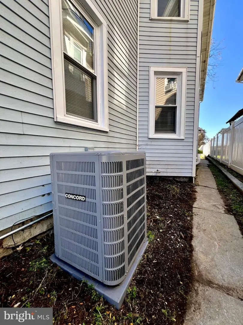 19 S College St, Schaefferstown, PA 17088 - #3