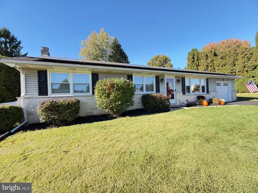 1833 Ashton Dr, Lebanon, PA 17046 - #2