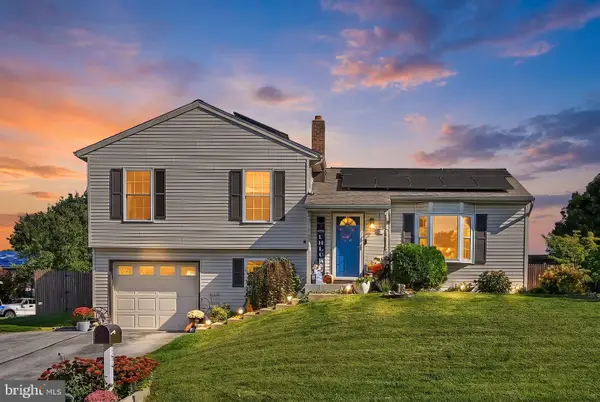 32 E Brookfield Dr, LEBANON, PA 17046