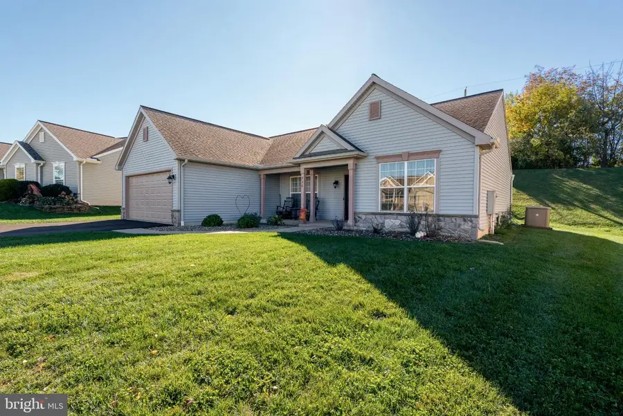 926 Sweetbay Ln, Lebanon, PA 17046 - #2