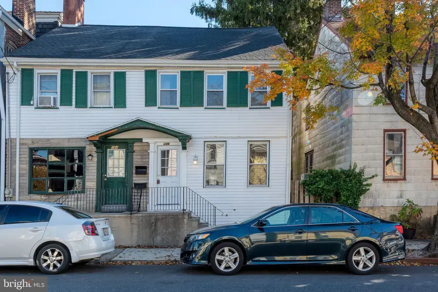 206 S 9th St, Lebanon, PA 17042 - #2