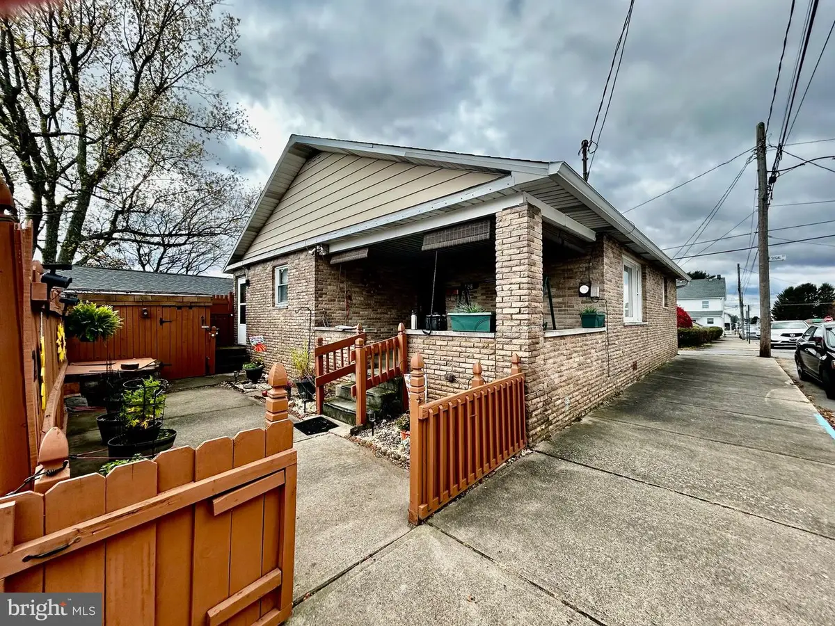 728 E 3rd St, Hazleton, PA 18201 - Image #1