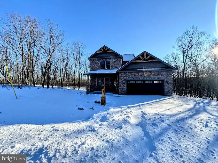 107 S Honeysuckle Dr, Hazle, PA 18202 - #2