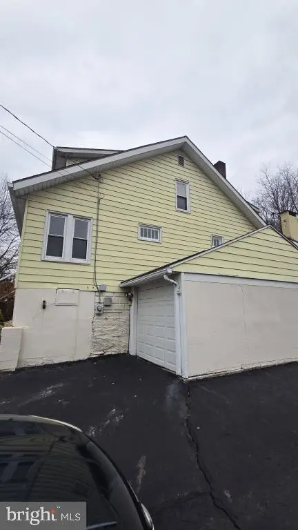 65 Shaver Ave, Shavertown, PA 18708 - Image #2