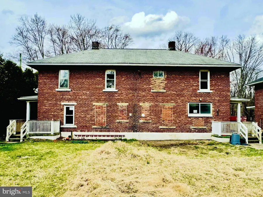 1-2 Loomis Park Rd, Hanover Township, PA 18706 - Image #3