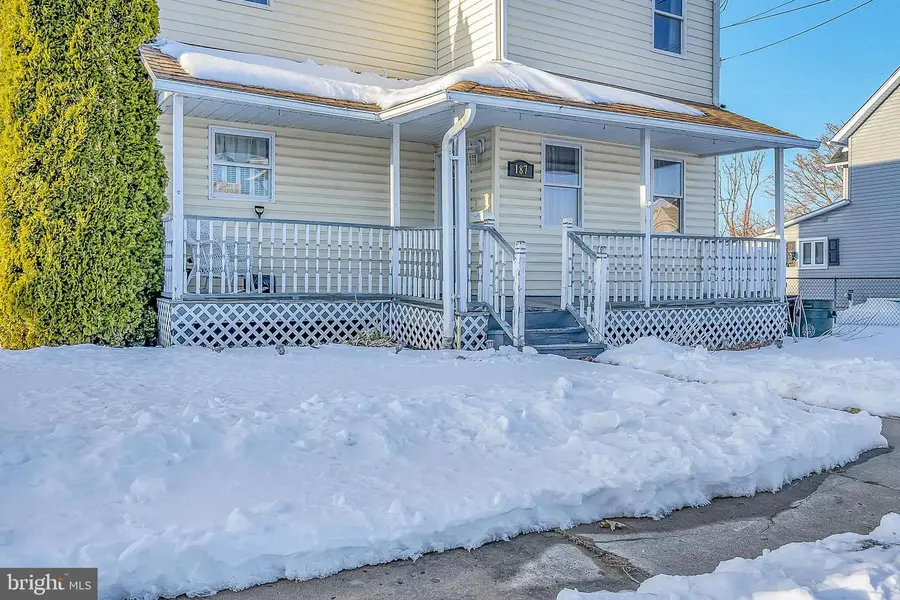 187 Sharpe St, Wyoming, PA 18644 - #2