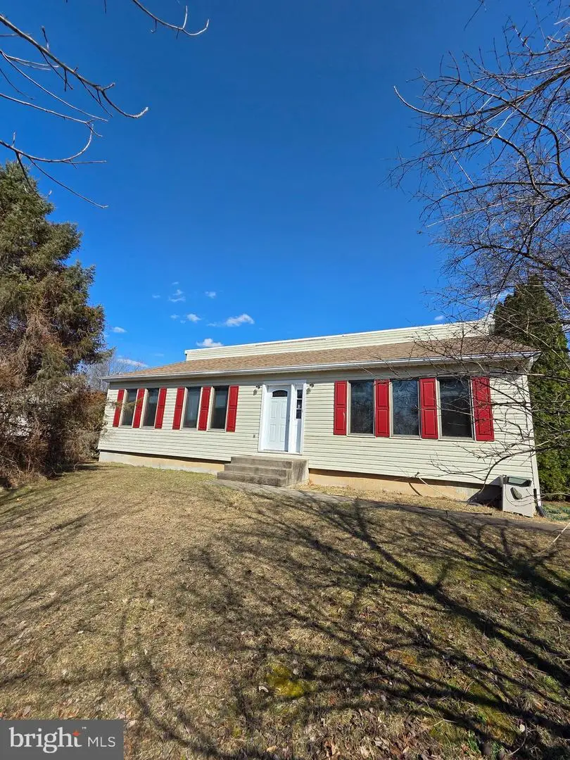 67 Confers Ln, Berwick, PA 18603 - #1