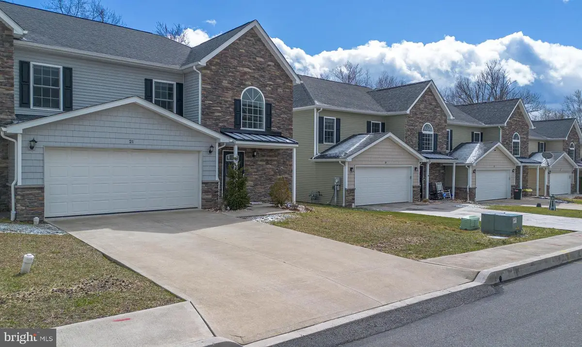 21 Maria Dr, Hanover, PA 18706 - #1