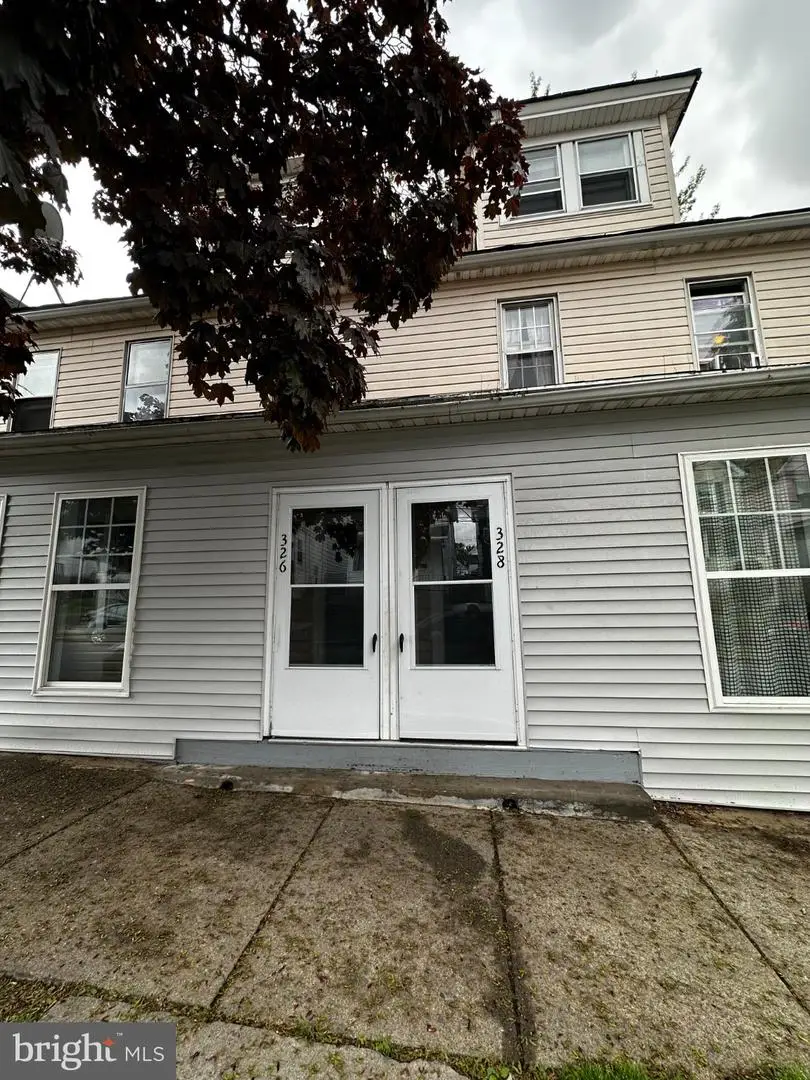 326-328 New Hancock St, Wilkes Barre, PA 18702 - #2