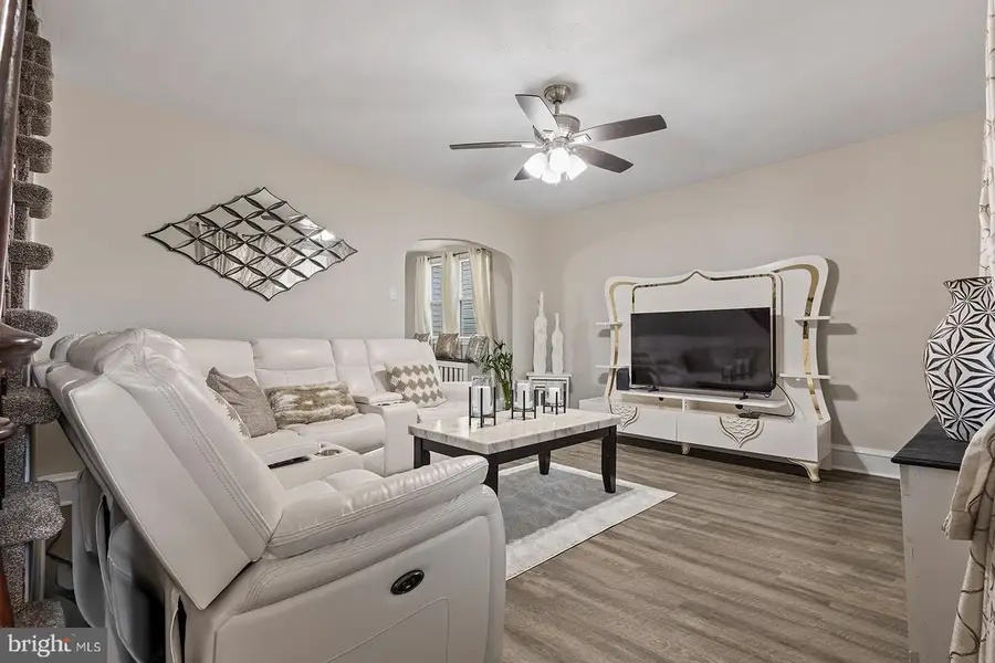 532 Eynon St, Scranton, PA 18504 - #3