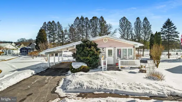 107 Stonecrest Dr, MOOSIC, PA 18507