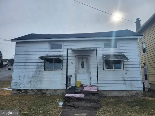191 Spruce St, ARCHBALD, PA 18403