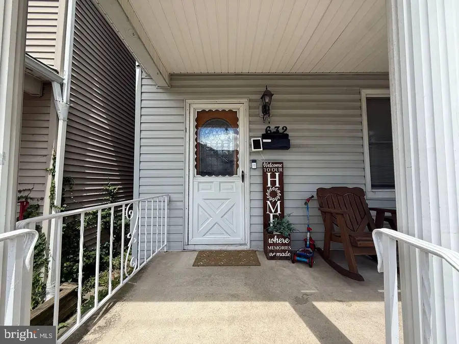 632 E Lackawanna Ave, Olyphant, PA 18447 - #3