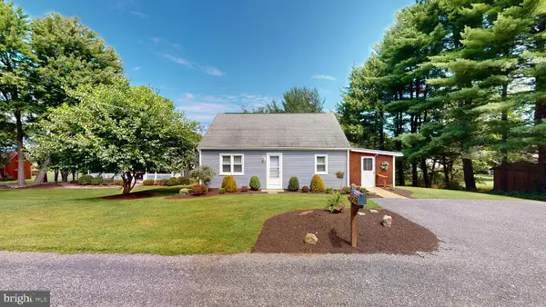 23 Charles St, MONTOURSVILLE, PA 17754
