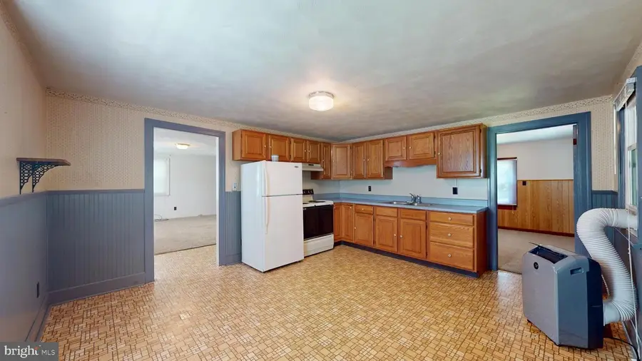 23 Charles St, Montoursville, PA 17754 - #2