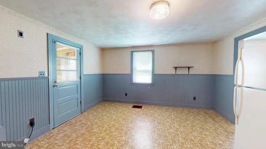 23 Charles St, Montoursville, PA 17754 - #3