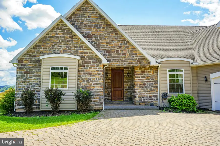 129 Irion Dr, Montoursville, PA 17754 - #2