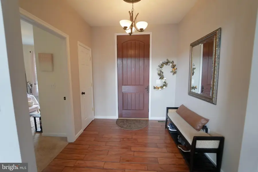 129 Irion Dr, Montoursville, PA 17754 - #3